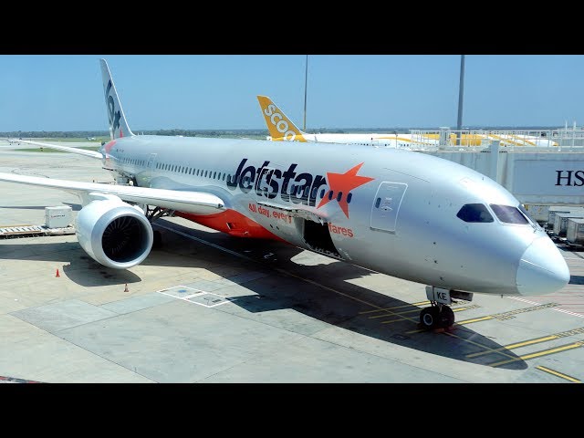 Jetstar Boeing 787 Dreamliner Economy Class Review - Melbourne to Sydney (JQ37)