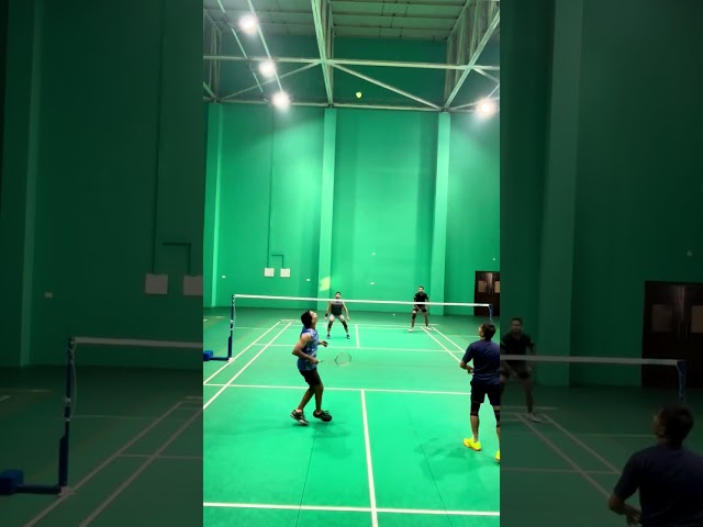 Epic Badminton Rally! Incredible Defence ! Ends with a Failed Smash #Racket sports #Badmintondoubles