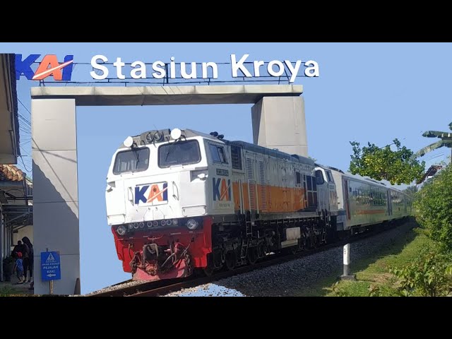 Bikin Lapar Nunggu Kereta Ngebut Di Stasiun Kroya