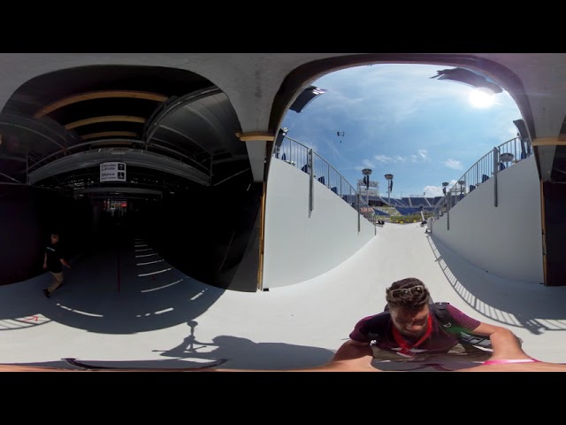 Traversée de l'arène de la Fête des Vignerons en vidéo 4π (360x180)