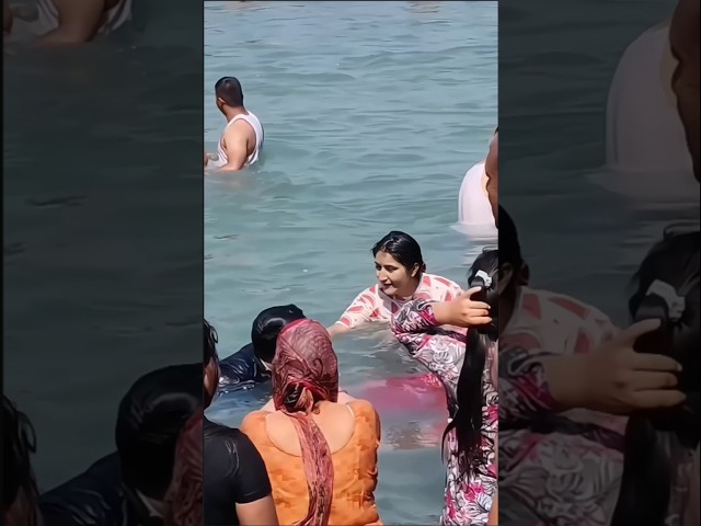 😍Ganga snan: sunny day bathing 💦🌸 #ganga #bathing #shortsviral