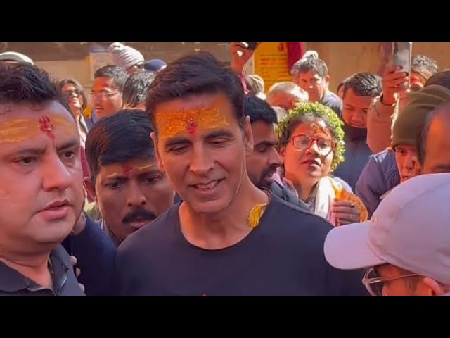 Bollywood Actor Akshay Kumar visits Badrinath temple #akshaykumar #badrinath  @Divine_Uttarakhand