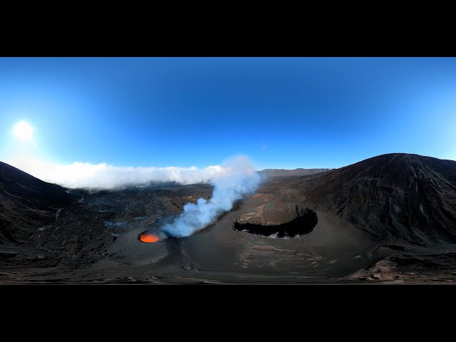 VIDEO 360 OF AN ERUPTING VOLCANO