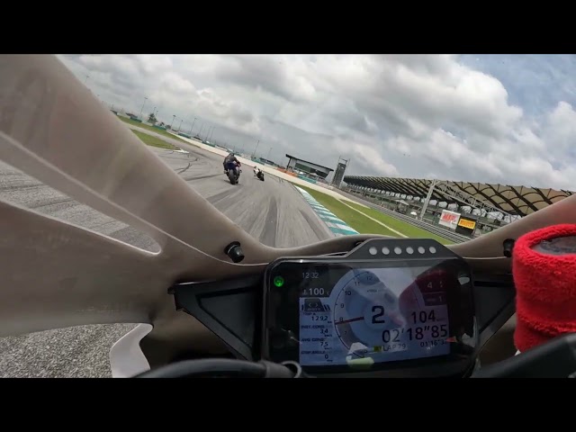 2025 MSF Superbike R1 Race 1 | Sepang International Circuit | 2024 CBR1000RR-R SP | 2min17sec lap