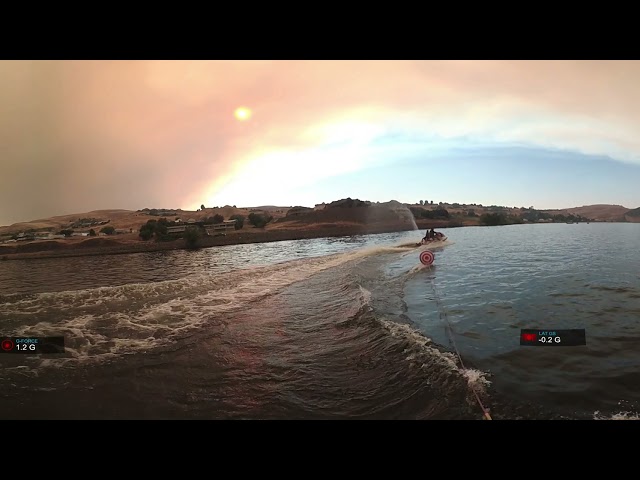 Tubing on the Snake River in Lewiston, Idaho (360 video)