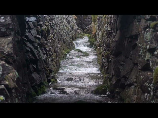 Stream between walls | Relaxing sound of water