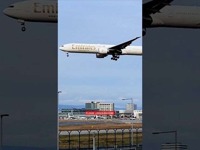 A Emirates airlines landing at Frankfurt Airport #viralshorts