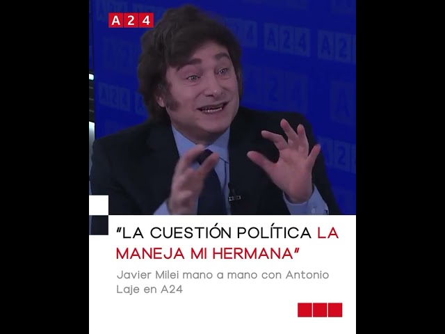 El presidente @javiermilei durante una entrevista con @antoniolaje en A24