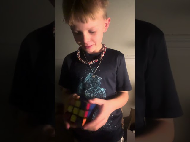 9 year old solves a Rubik’s cube in 3 minutes