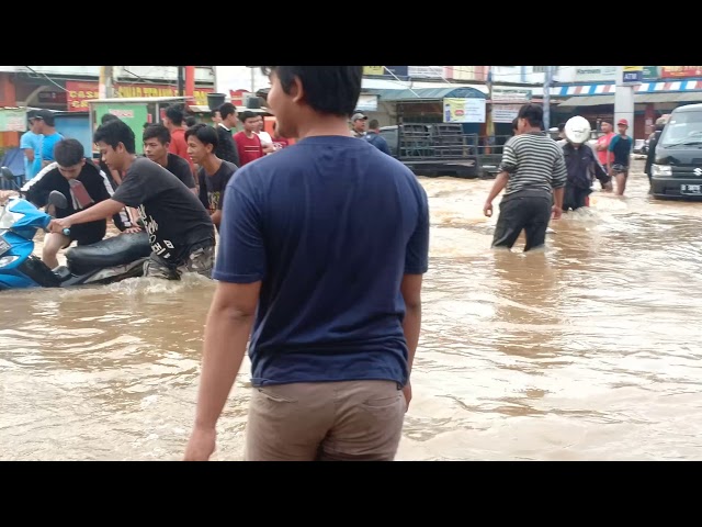 Banjir cibitung dan tambun bekasi ter parah tgl 1.1 2020(2)