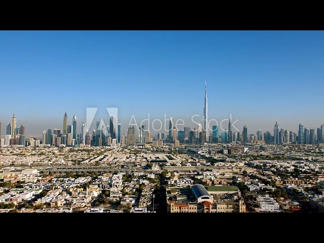 A gigantic luxury hotel in the shape of a giant moon to be built in Dubai