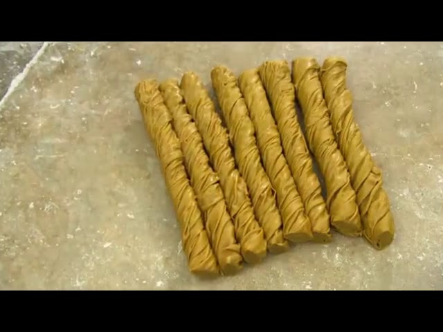 How It's Actually Made - Rubber Bands