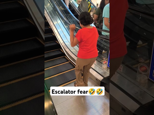 Escalator fear #newsong #escalator #explore #shorts #ytshorts #prank #malls #tiktok #trrendingvideo