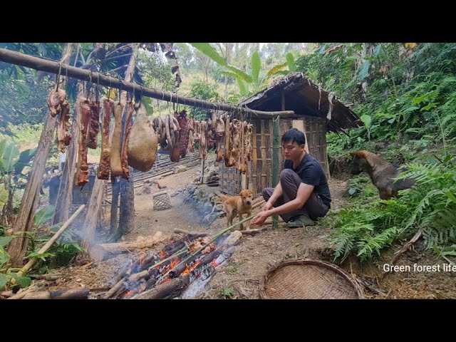 Sausage, smoked meat from a wild boar enough to eat for a month, Survival Instinct, Wilderness Alone