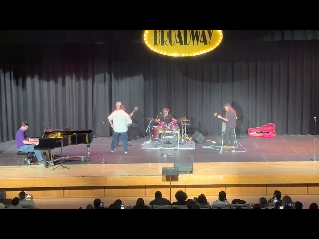 Johnny B Goode   JTL Show Stoppers