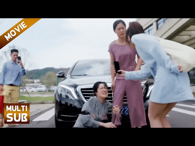 Cinderella saves old lady,but she is CEO’s grandmother,she chose her to be his wife in public