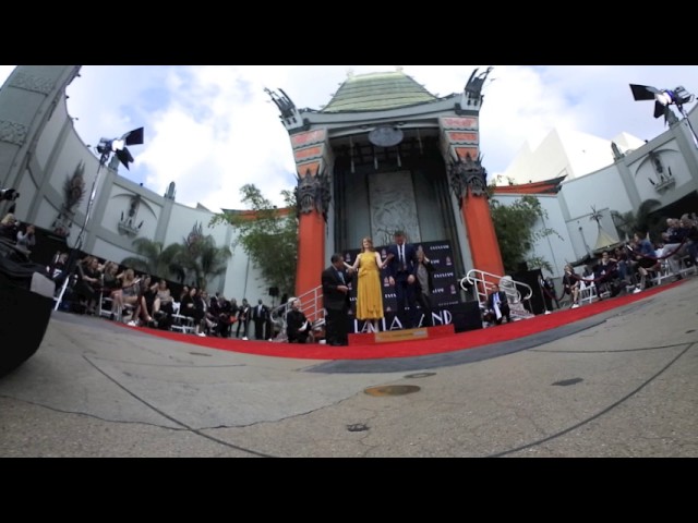 360 VR VIDEO: Ryan Gosling and Emma Stone at Hand and Footprint Ceremony | Splash News TV