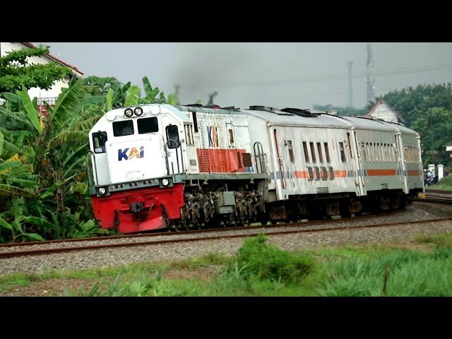 Indonesia TRAIN SPOTTING! Busy Traffic, Many Trains!