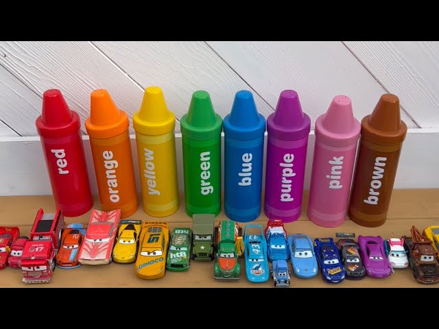 🌈 Learning Colors with Lightning McQueen and Tow Mater 🚘 Disney Pixar Cars with Giant Crayon Toys 🚨