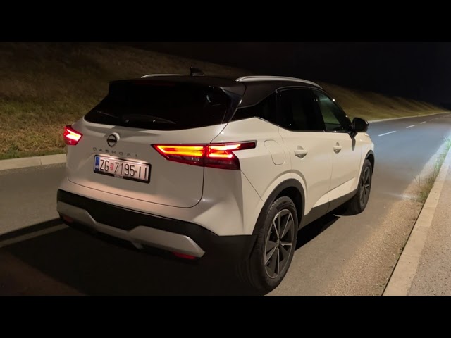 Nissan QASHQAI 2022 at night - CRAZY matrix LED lights, AMBIENT lights & new digital cockpit