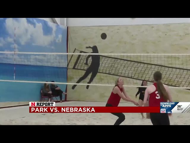 Husker volleyball team picks up two sweeps