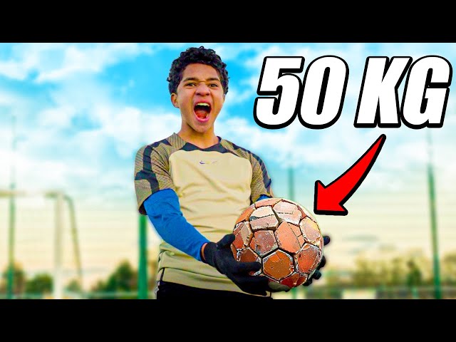 Kid Ronaldo vs. WORLD'S HEAVIEST FOOTBALL