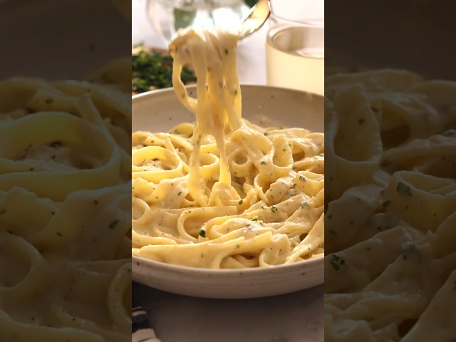 How to Make the Creamiest Fettuccini Alfredo!