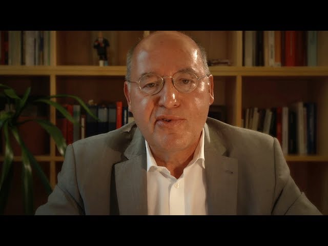 Gregor Gysi: Briefwahl sollten Sie auch machen!