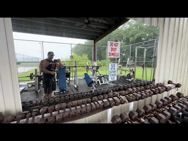 Bodybuilding 90s Nostalgia Gym Tour at Big Poppa’s Fitness Gym Lafayette, Louisiana