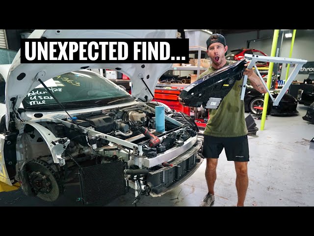 Finding all the Damage on my WRECKED Audi R8