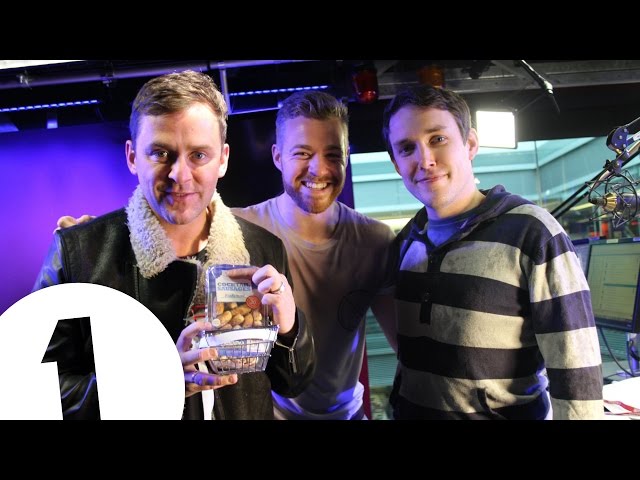 Anto Sharp plays Innuendo Bingo into a basket!!