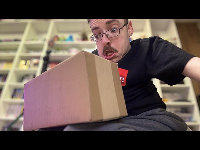 WHAT IS IN THIS BOX? - gaming stream