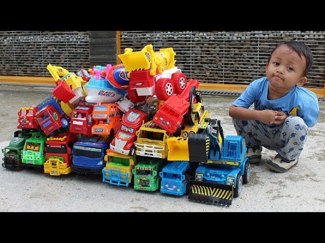 Toy Vehicles - Learn Colors & Vehicle Names - Unboxing Truck Cars Toys for Kids