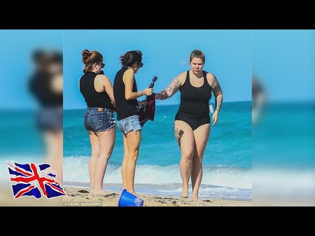 Kailyn Lowry hits the beach in black bathing suit with son in Miami  She welcomed her third child