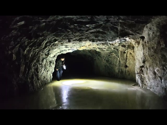 "White Cave". Exploring the Abandoned Mine. Underground Canyon