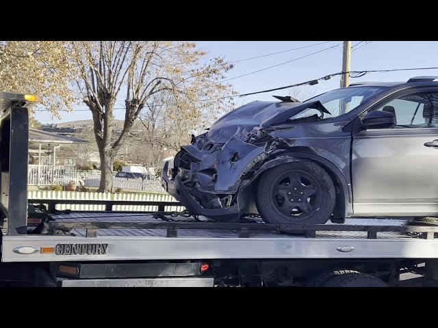 2 vehicles damaged in Washington City collision