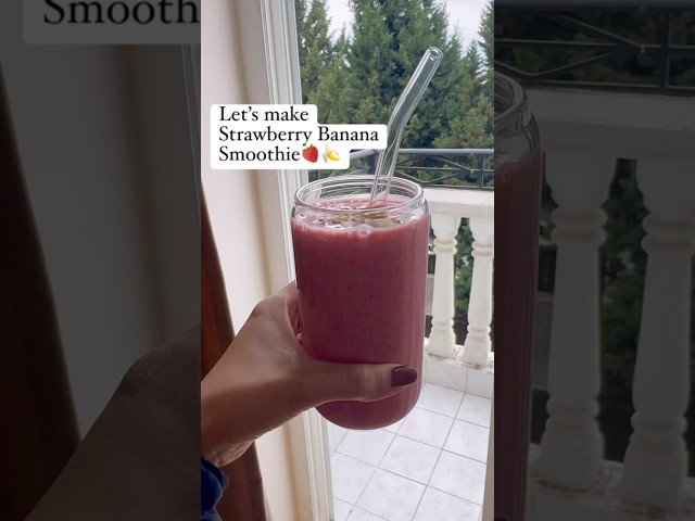 What’s your favorite post work out smoothie? #strawberrybananasmoothie  #kusinaniaiza