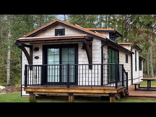 The Most Beautiful and Charming True Cabin in The Woods