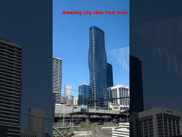 Best city view from metro 🚈 #train #metro #melbourne #sunnyday