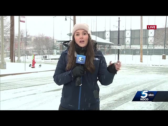 Oklahoma City snow crews working to clear roads as snowstorm continues