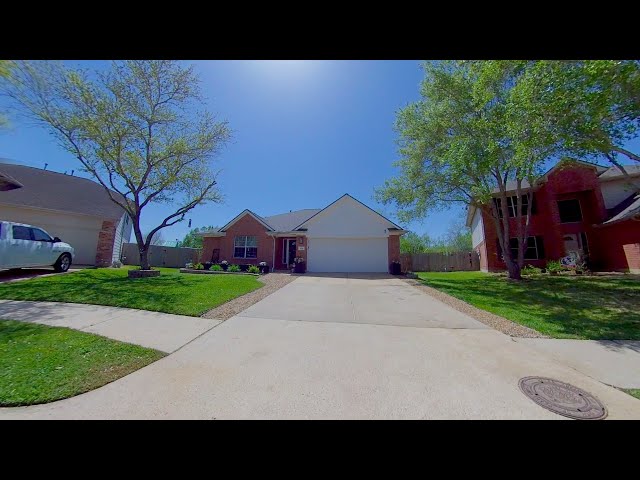 **Open YouTube app for 360° experience** 4216 Tawakon Dr, Pearland, TX 77584