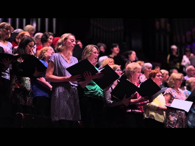 Love Music Community Choir with The Hobbit