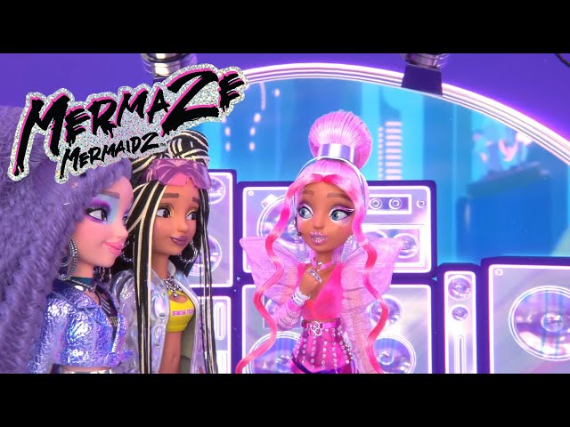 Harmonique's Secret Trick for Busting Stage Fright | Mermaze Mermaidz Snippet