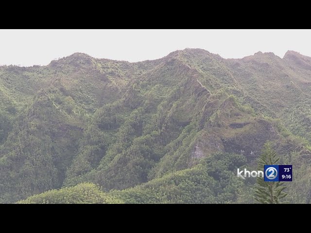 2 hikers arrested on suspicion of throwing metal railing over Haiku Stairs