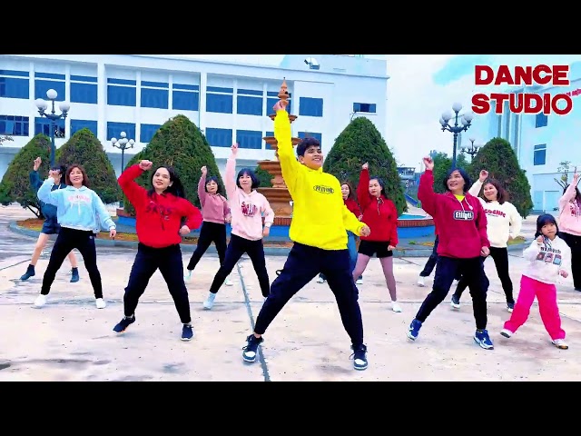 KHÔNG GIAN VẮNG REMIX Zumba #zumba  #dance  #zumbafitness  #Zumba  #provincelife #zumbaworldwide