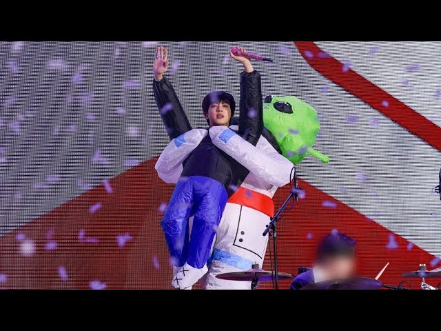 Jin "Happy" Special stage 241116 : Running wild (Alien kidnapping Jin)