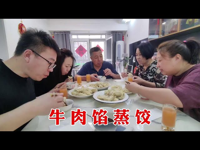 Preparing to leave for Dalian  my parents packed steamed dumplings with beef stuffing  and the thin