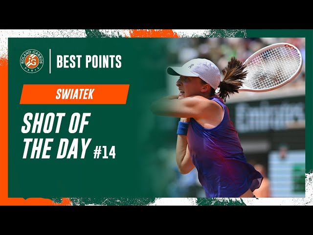 Shot of the day #14 Iga Swiatek | Roland-Garros 2024