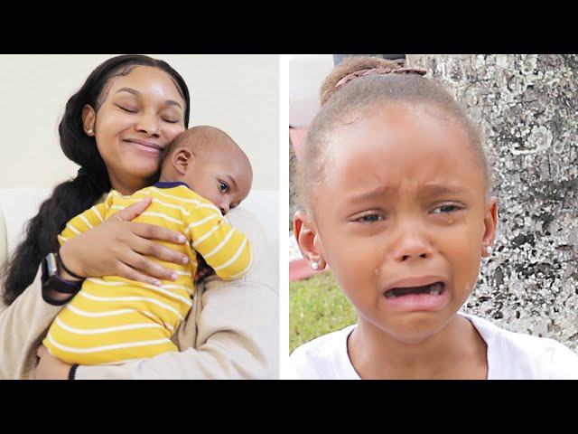 Mom CHOOSES FAVORITE KID, Siblings GET SAD | THE BEAST FAMILY