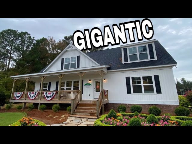 STEP INSIDE THIS ENORMOUS CUSTOM FARMHOUSE MODULAR HOME • “Heartland Farmhouse” Furnished Tour